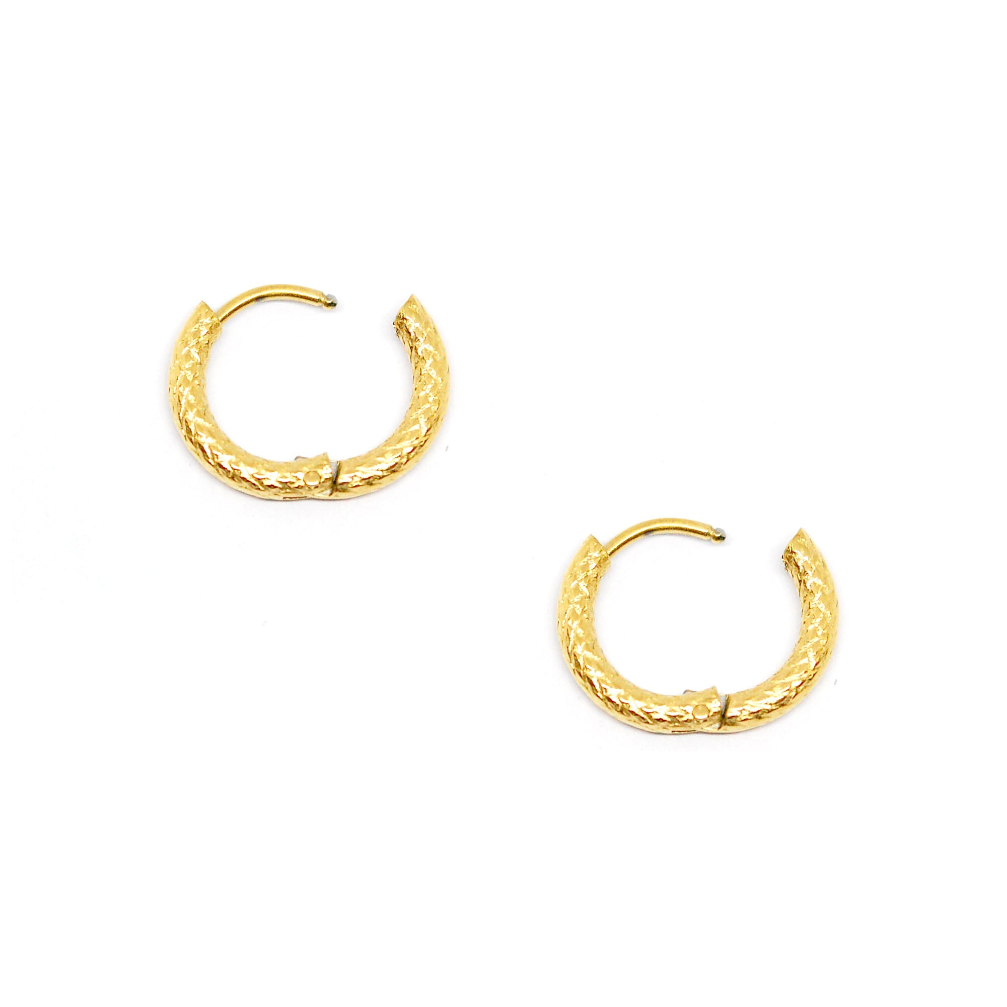 ESE 7997: All IPG 15mm Delicately Etched Hoops