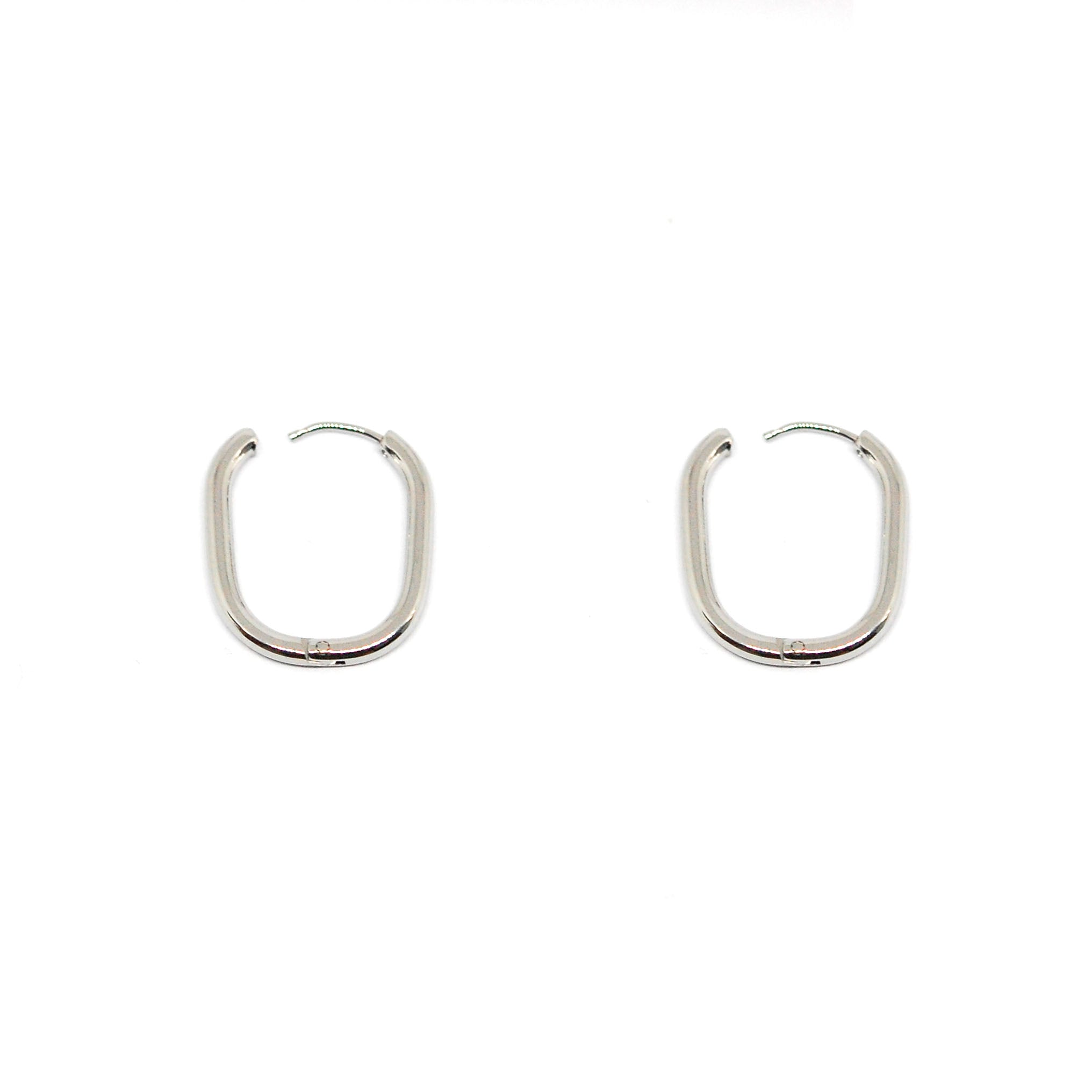 ESE 8014: S/S Solid Oval Outline Hoops