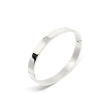 ESBG 8484: Glossy Louise Stripe Hard Bangle (8mm)