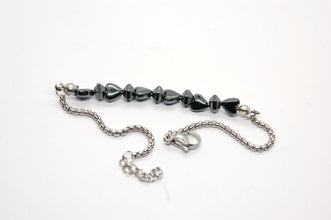 ESBL 8999: S/S Blet w/ 6 Heart & 5 Hexagon Hematite Beads (6.5