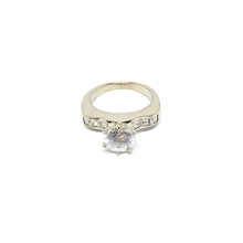 ESR 6517: Cheska S/S 7mm Raised Solitaire w/ Paved Sides