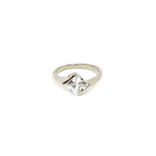 ESR 7281: Diamond S/S 8mm Princess Cut Cz Solitaire