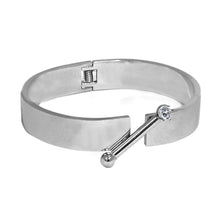 ESBG 4746: Engravable Thick Bar w/ Twisted Mini Bar Lock & Cubic Zirconia Ends