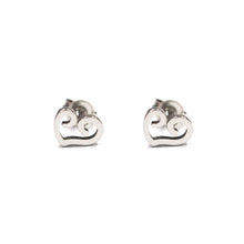 ESE 7308: Cloud Heart Studs Earrings