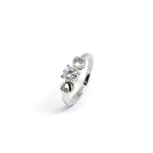 ESR 7279: Angelave 4mm Cz Solitaire w/ Double Heart Accents