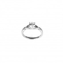 ESR 6605: Lyka 0.75-Carat Love Entwined Solitaire Ring
