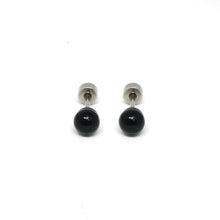 ESE 7684: Black 5mm Aira Studs w/ Baby Safe Chapita