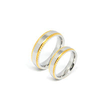 ESR 7341: Holly Glossy Ring w/ Gold Plated Milgrain Border