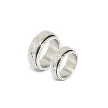 ESR 7846: Twirlable Endless Love 8mm Sandblasted Ring