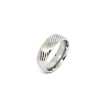 ESR 4092: Vanessa Spiral Comfort Fit Ring